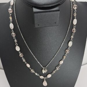 Elegant Silver and Pink Jade Gemstone Necklace